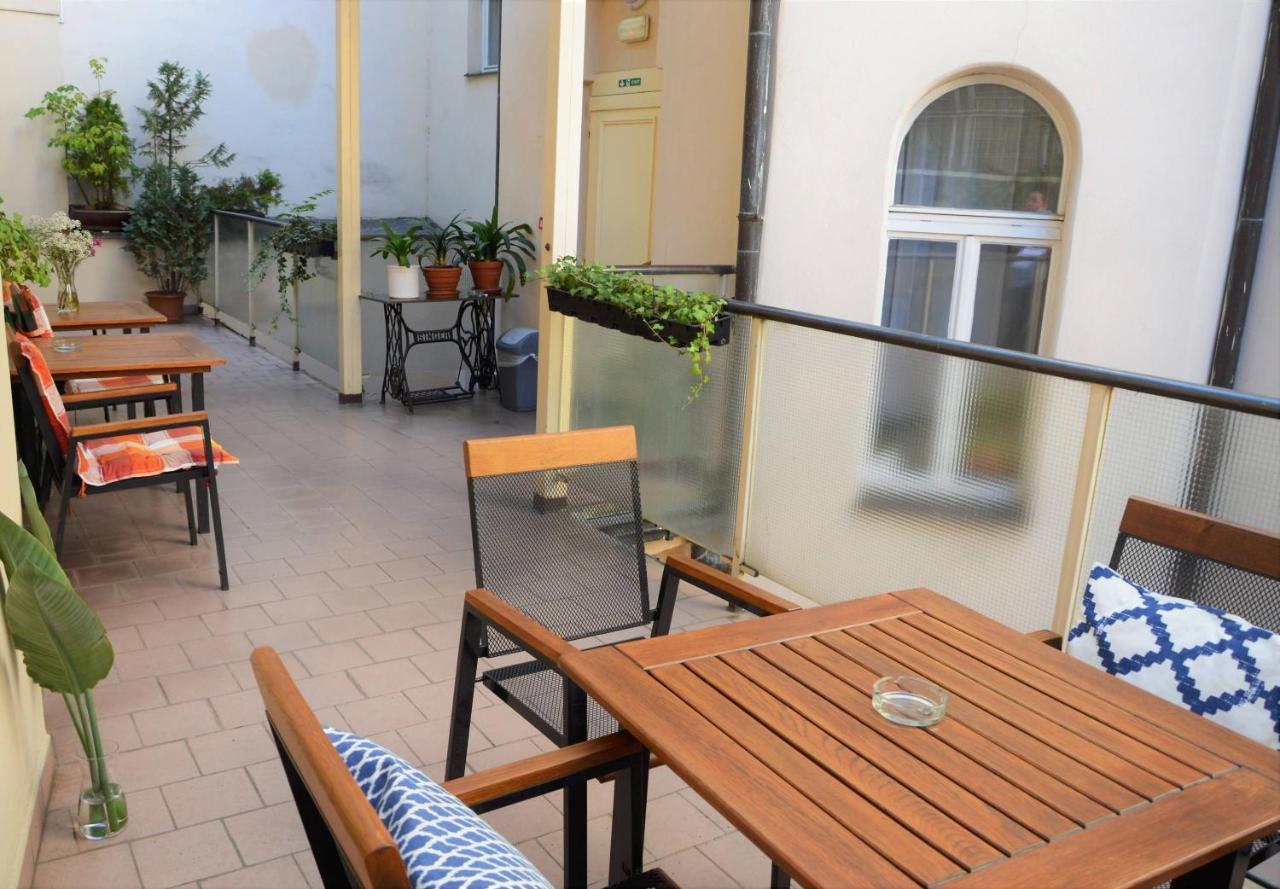 Self-Service Hotel Ostas Praha 外观 照片