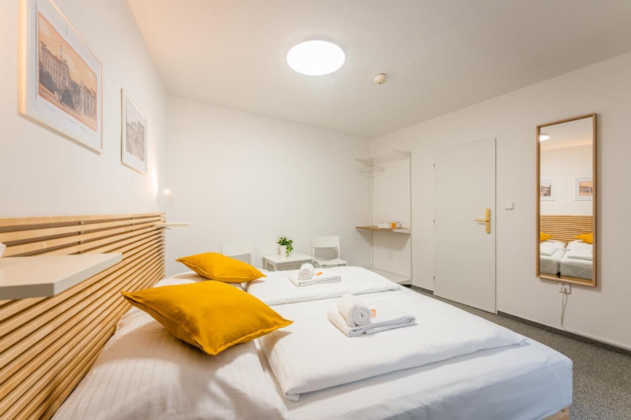 Self-Service Hotel Ostas Praha 外观 照片