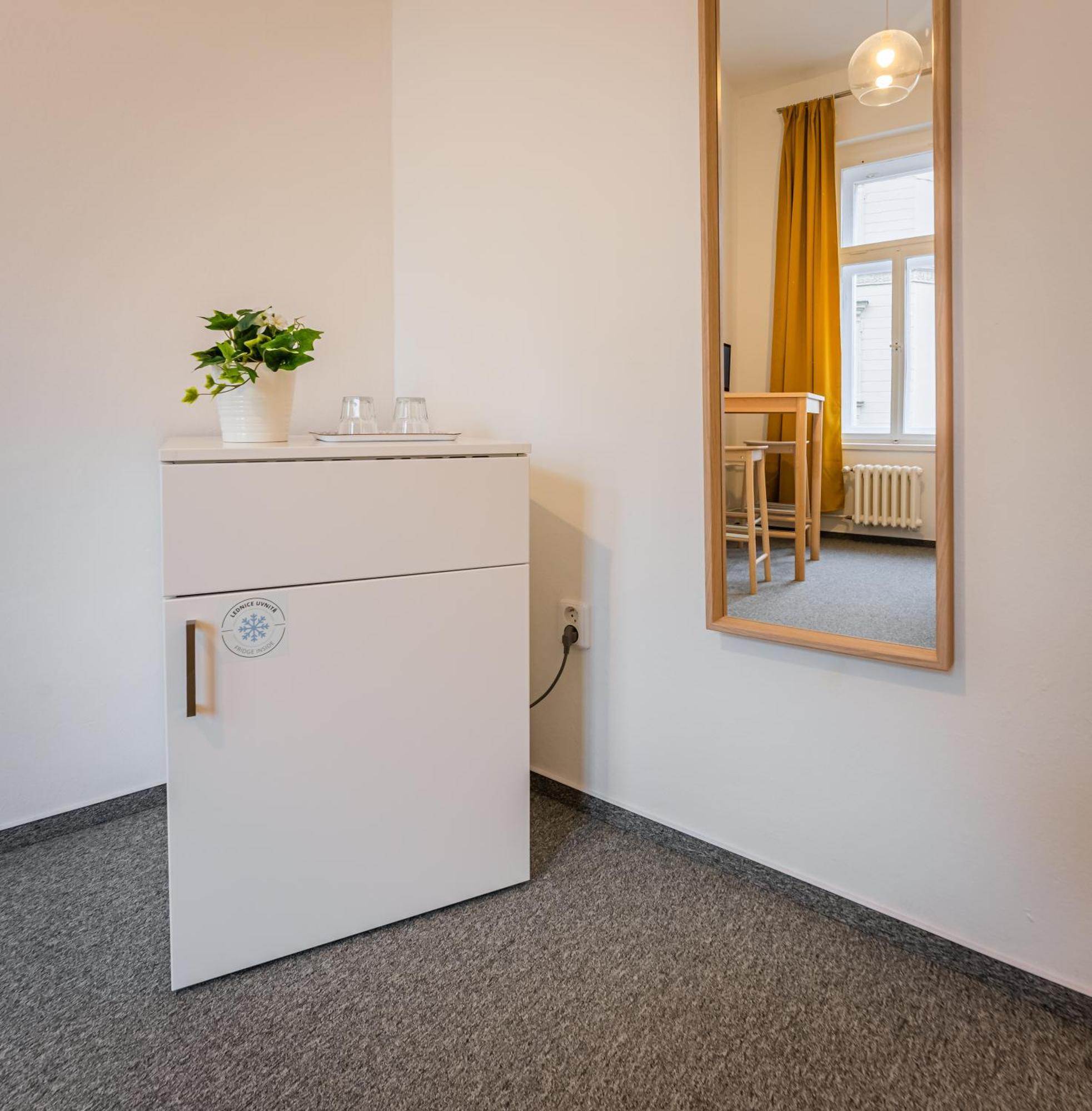 Self-Service Hotel Ostas Praha 外观 照片