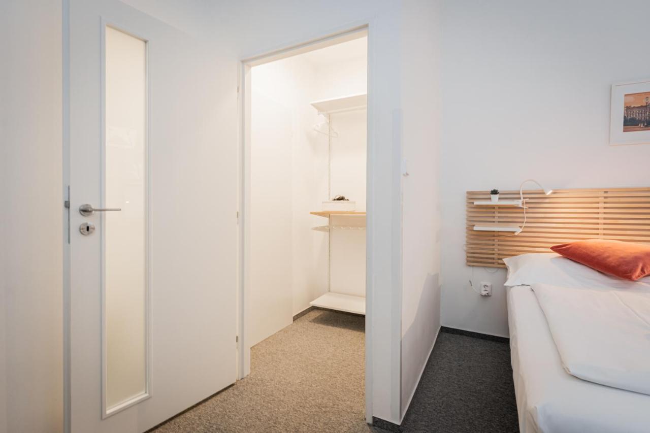 Self-Service Hotel Ostas Praha 外观 照片