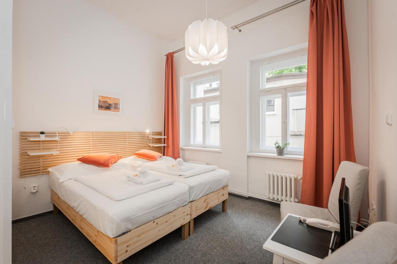 Self-Service Hotel Ostas Praha 外观 照片