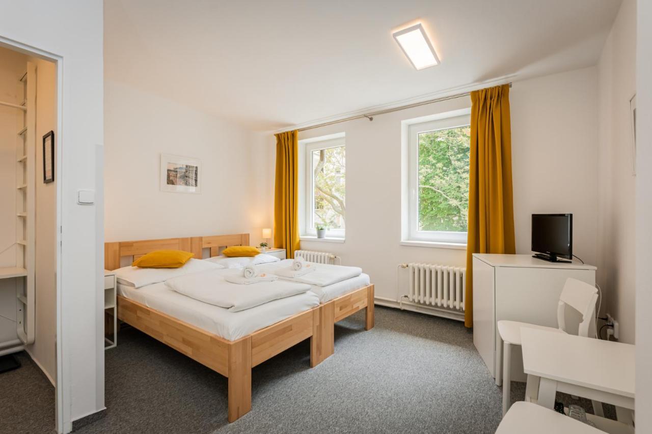 Self-Service Hotel Ostas Praha 外观 照片