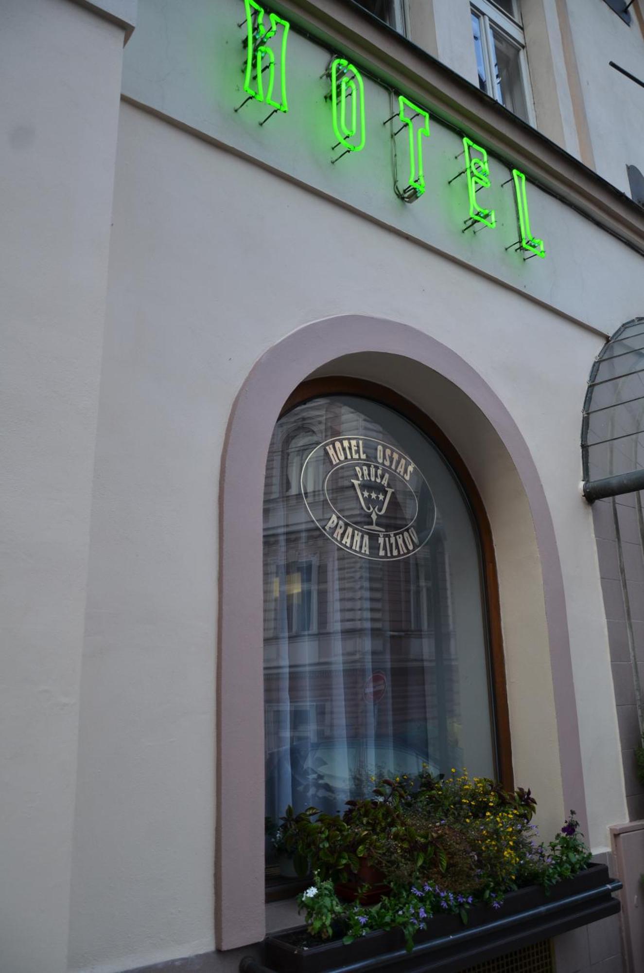 Self-Service Hotel Ostas Praha 外观 照片